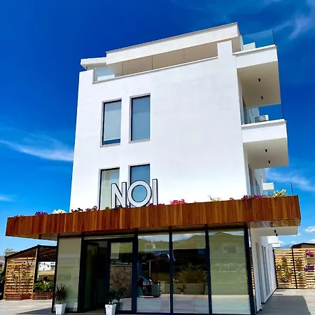 Noi Hotel