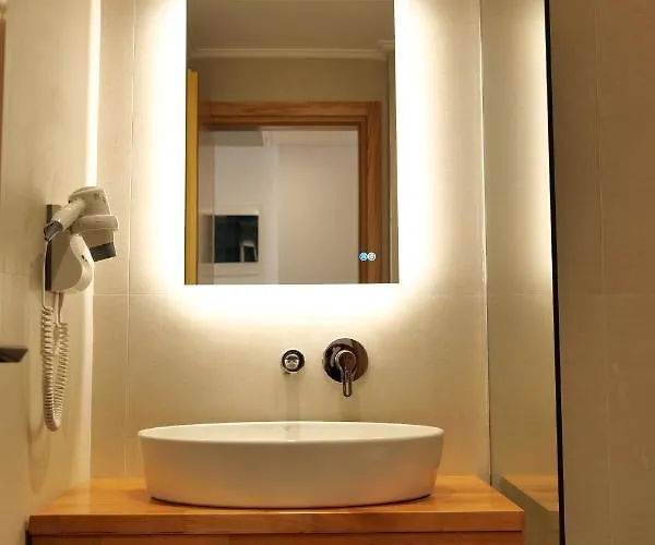 ホテル Noi クサミル